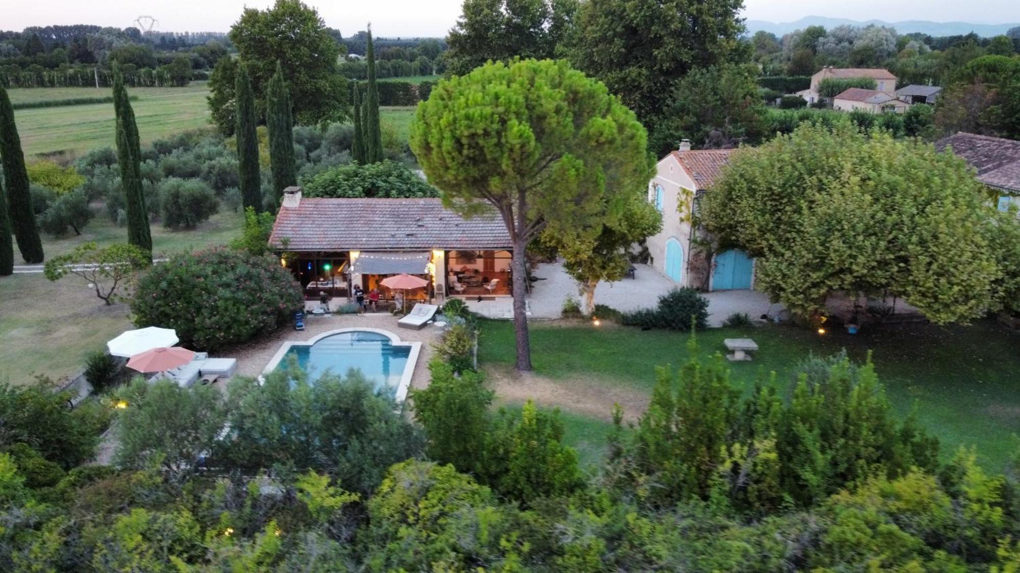 Le Mas Des Perrines Maison D'Hotes Pernes-les-Fontaines Luaran gambar